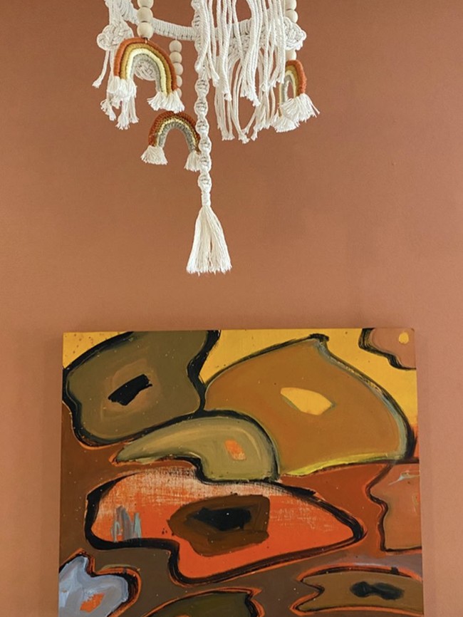 Dalam unggahan sebelumnya, Gigi Hadid menyatakan siap kembali ke dunia modeling setelah melahirkan. Would say back 2 work BUT bein a mama is a job like no otherrrr. Foto: Instagram @gigihadid