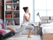 Jaga Tubuh Tetap Sehat, Ini 4 Pilihan Olahraga di Rumah saat Hujan