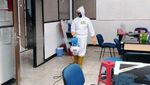 Penyemprotan Disinfektan di Kawasan Industri Pulogadung