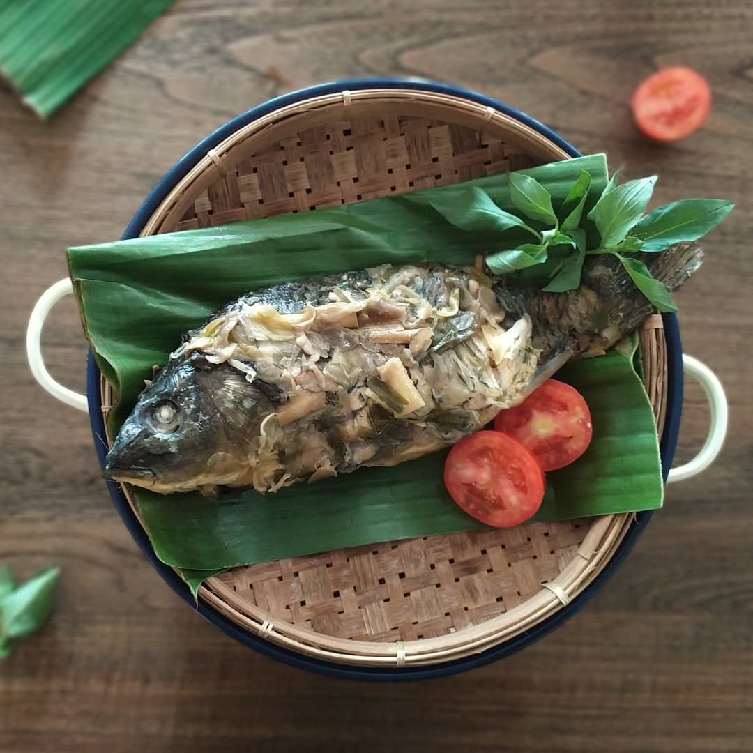 5 Tempat Makan Pepes Ikan dan Tahu Berbumbu Tebal