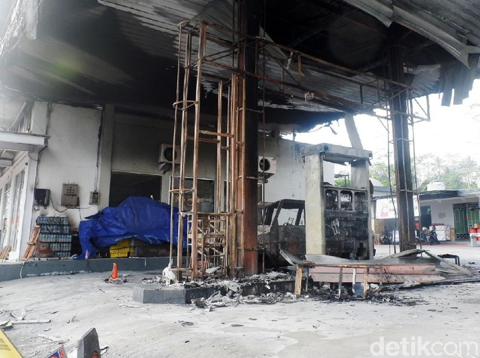 SPBU Sawangan, di Wonosobo ludes terbakar. Api diduga berasal dari mobil yang tengah mengisi bahan bakar minyak (BBM).