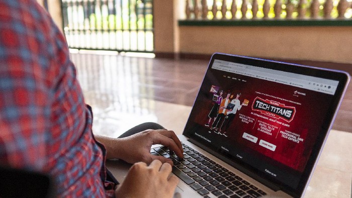 Telkomsel menghadirkan Tech Titans Leaguu, sebuah program untuk mengasah talenta digital di Indonesia untuk mengembangkan pengetahuan serta keahlian sesuai perkembangan industri teknologi terkini.