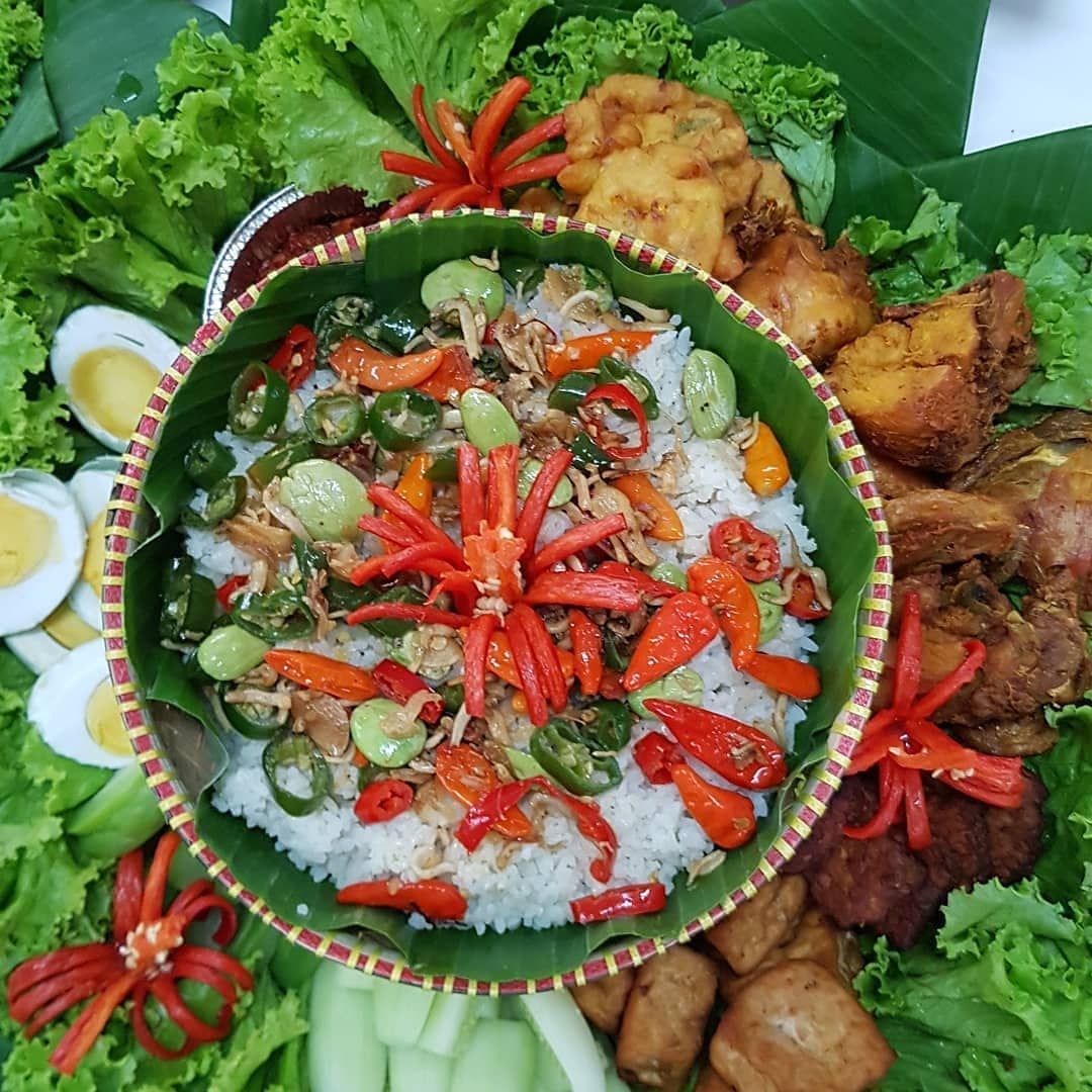 Bisa Makan Gurame Cobek Sampai Liwetan Lesehan di Bekasi