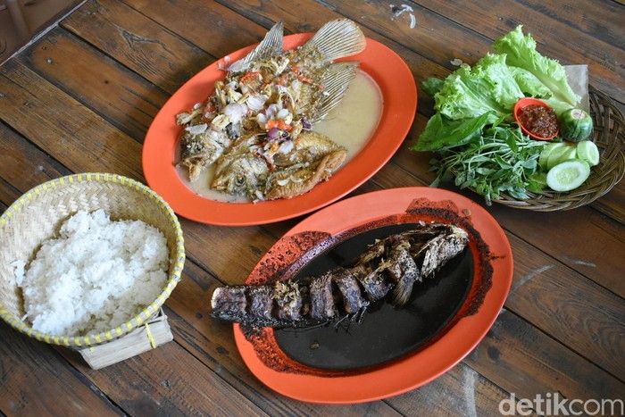 Bisa Makan Gurame Cobek Sampai Liwetan Lesehan di Bekasi