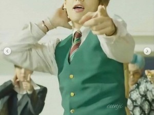 8 Rahasia V BTS, Pria Tertampan di Dunia 2020