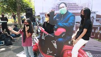 Wisatawan bisa selfie bareng selfie corner 3D Walikota Bandung Oded M Dania dan Wakil Walikota Bandung Yana Mulyana. 