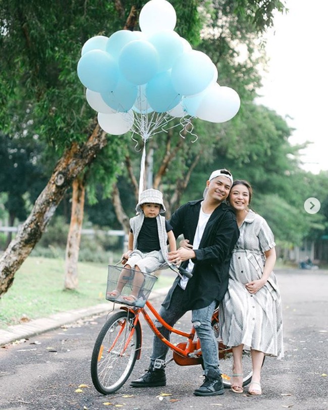 Pada unggahan terbarunya, Selasa (29/9/2020), Chelsea Olivia mengungkapkan usia kandungannya akan memasuki 35 minggu atau sekitar 9 bulan pada pekan depan. Foto: Instagram @chelseaoliviaa