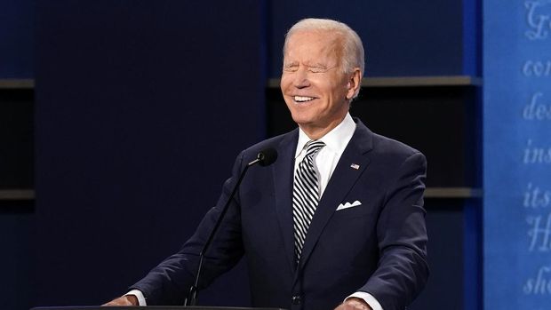 Democratic presidential candidate former Vice President Joe Biden smiles during the first presidential debate Tuesday, Sept. 29, 2020, at Case Western University and Cleveland Clinic, in Cleveland, Ohio. (AP Photo/Patrick Semansky)