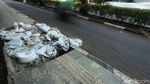 Duh, Bekas Galian Bikin Rusak Trotoar