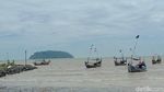 Foto-foto Air Laut Surut di Pantai Jepara