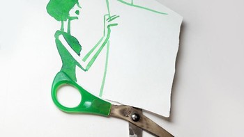 Benda-benda sederhana tersebut misalnya dari garpu, buah-buahan hingga kaos kaki. Foto: Instagram/abstractsunday