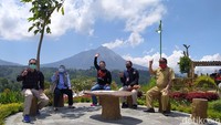 Keberadaan destinasi wisata Gunung Gupak ini, mendapatkan peninjauan dari Kepala Dinas Kepemudaan, Olahraga dan Pariwisata Provinsi Jawa Tengah, Sinung Nugroho Rachmadi; Direktur BOB, Indah Juanita; Plt Kepala Dinas Pariwisata, Kepemudaan dan Olahraga Kabupaten Magelang, Iwan Sutiarso; serta tamu undangan lainnya.   