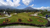 Destinasi wisata baru ini berada di Desa Wulunggunung, Kecamatan Sawangan, Kabupaten Magelang. Dari lokasi ini, pengunjung bisa melihat pemandangan alam. Kemudian, saat cuaca cerah bisa melihat keindahan Gunung Merapi, Merbabu, Andong, Telomoyo, Sumbing, Sindoro dan Gunung Prau.  