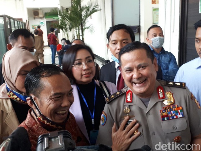 Irjen Napoleon di PN Jaksel usai sidang praperadilan, Rabu (30/9/2020) (Dwi Andayani/detikcom)