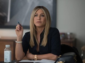 Wanita Viral, Berwajah Bak Kembaran Jennifer Aniston Hingga Sulit Dibedakan