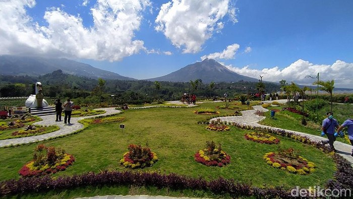 Keindahan 7 Gunung dari Puncak Gupak