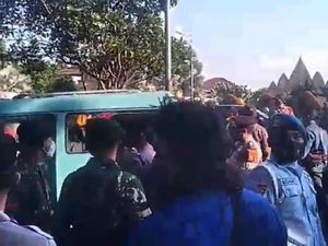 Video Detik-detik Kericuhan di Acara Tabur Bunga di TMP Kalibata