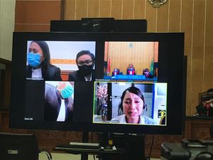 Video Tangis Lucinta Luna Pecah saat Divonis 1,5 Tahun Penjara