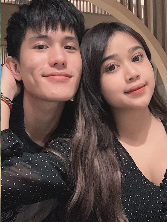 Pada tahun 2019, pasangan Marion Jola dan Julian Jacob sempat mencuri atensi publik. Namun sayangnya hubungan keduanya harus kandas. Kini Julian tengah digosipkan memiliki hubungan spesial dengan Brisia Jodie. Foto: Instagram