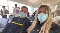 Jamie Lewis (30) dan Amy Wyllie (26), berencana mau liburan romantis di Corfu, Yunani. Mereka pun memesan paket wisata dari perusahaan travel bernama TUI. Tak disangka, liburan kali ini berujung pahit. (dok. Jamie Lewis/Istimewa)
