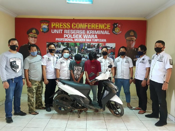 Pelajar dan buruh bangunan di Palopo ditangkap karena mencuri sepeda motor (dok. Istimewa)