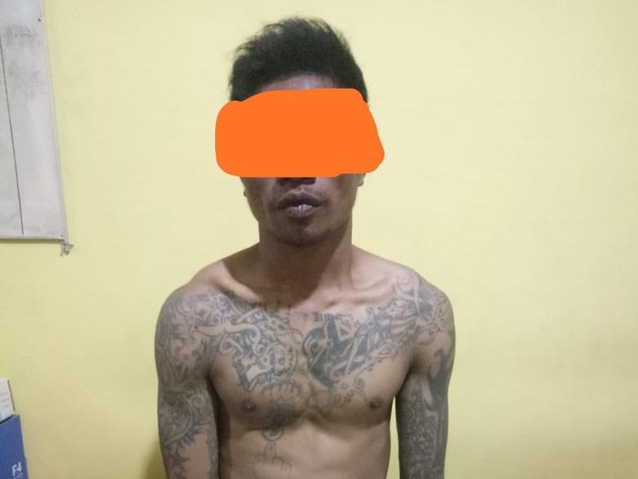 Pemotor terjaring Operasi Yustisi lalu ditangkap karena membawa senpi