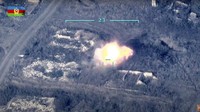 Sedangkan Azerbaijan menuduh pasukan Armenia melancarkan serangan yang disengaja dan terarah di Nagorno-Karabakh. Armenian Defense Ministry via AP  