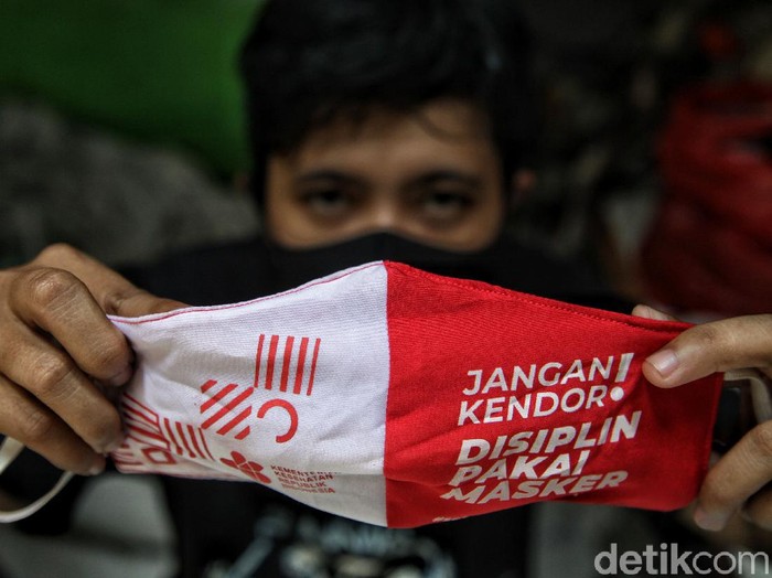 Jumlah permintaan pembuatan APD mengalami peningkatan karena semakin banyaknya kebutuhan permintaan APD bagi tim medis.
