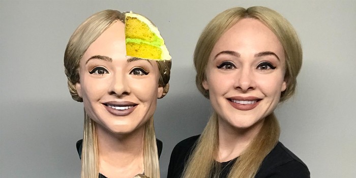 realistic cake Baker Bikin Realistiv Cake Bentuk Wajahnya Sendiri
