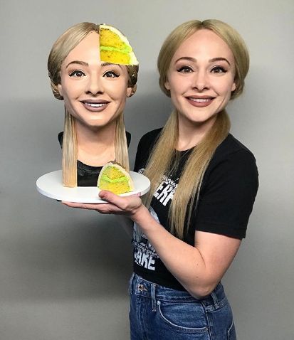 Baker Bikin Realistiv Cake Bentuk Wajahnya Sendiri