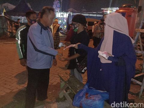 Suasana nobar film G30S/PKI di Medan dipadati warga (Ahmad Arfah/detikcom)
