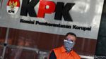 Tersangka Korupsi Rp 202 M Ini Hepi Banget Bawa 2 Nasi Kotak