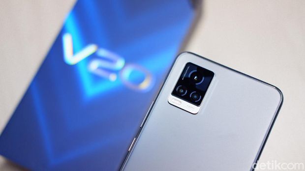 Vivo V20