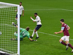 Piala Liga Inggris: Man City Gilas Burnley 3-0