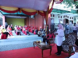 Pakai Protokol Kesehatan, Ratu Tatu Kampanye soal Kinerja