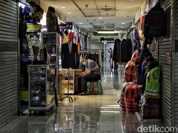 Denyut Mal Mangga Dua Square di Tengah PSBB dan Resesi