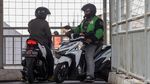 Keterlaluan! Pemotor Kembali Jajah JPO Rawajati