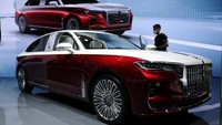 Hongqi adalah merek mobil mewah China yang dimiliki oleh produsen mobil FAW Car Company, yang merupakan anak perusahaan FAW Group. Hongqi diluncurkan pada tahun 1958, menjadikannya merek mobil penumpang tertua di Tiongkok. Istimewa