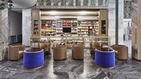 Alasan lainnya Scullin fokus pada hotel, adalah tidak peduli berapa banyak turis yang berada di Korea Utara, meski jumlahnya seringkali sedikit, bentuk-bentuk interior hotel-hotel tetap dipertahankan. Banyak interior yang simetris 