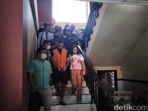 Nora Nyelonong Masuk Mobil Tahanan dan Bercumbu, Jerinx Ngaku Izin Jaksa