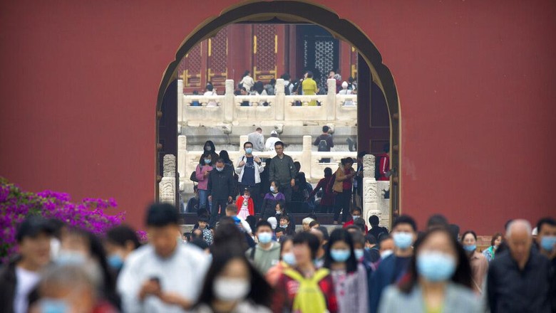 Libur Hari Nasional China, dimanfaatkan warga di Negeri Tirai Bambu untuk berwisata. Sejumlah objek wisata di kawasan Beijing pun ramai dikunjungi warga.