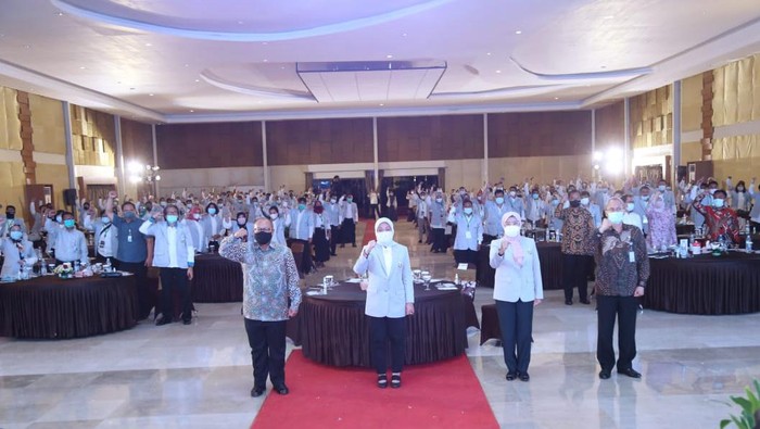 Menaker Ida Fauziyah