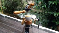 Nah, bagi yang berminat dengan alat espresso kompor tersebut dapat memesannya melalui Instagram @coffeewae.brewinggear.  