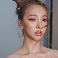 Penampilan selebgram bernama Peerada Namwong tak ada bedanya dengan wanita pada umumnya. Ia tampak cantik dengan senyuman manis dan paras imut. Foto: Facebook Peerada Namwong