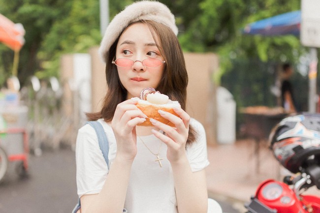 Jika dilihat sekilas, tidak banyak yang tahu kalau Peerada Namwong sebenarnya terlahir sebagai laki-laki. Foto: Facebook Peerada Namwong