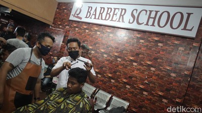 Pelatihan Usaha Potong Rambut di Masa Pandemi