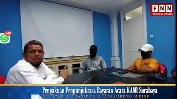 Video pengakuan pengunjuk rasa bayaran dalam acara KAMI Jatim pada Senin (28/9) lalu, beredar. Dalam video tampak dua mahasiswa yang diduga demonstran mengaku ikut demo karena dibayar.