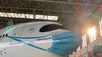 Lima buah pesawat Garuda Indonesia ini tampil dengan visualisasi masker di bagian hidung pesawatnya yang berjenis Airbus A330-900 Neo. Hal itu telihat dan diunggah melalui akun Twitter resmi maskapai BUMN @IndonesiaGaruda, Kamis (1/10/2020). Foto: Dok. Garuda Indonesia