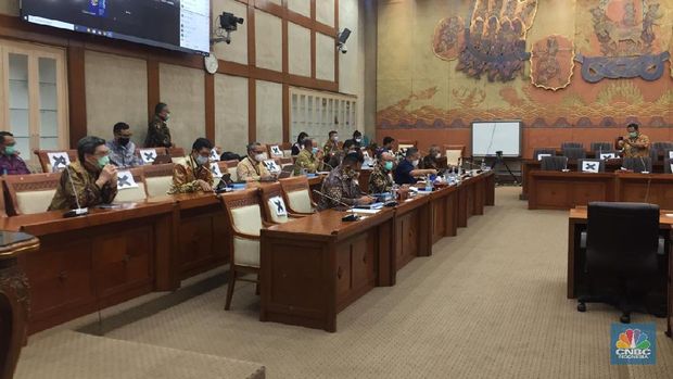 Rapat Dengar Pendapat dengan Rapat Kerja dengan Wakil BUMN II, Pembahasan Mengenai Ppsi Penyelesaian Permasalahan Asuransi Jiwasraya (CNBC Indonesia/ Monica Wareza)