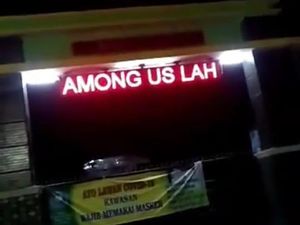 Viral Running Text SMA di Bekasi Diubah Jadi Among Us Lah, Disdik Selidiki
